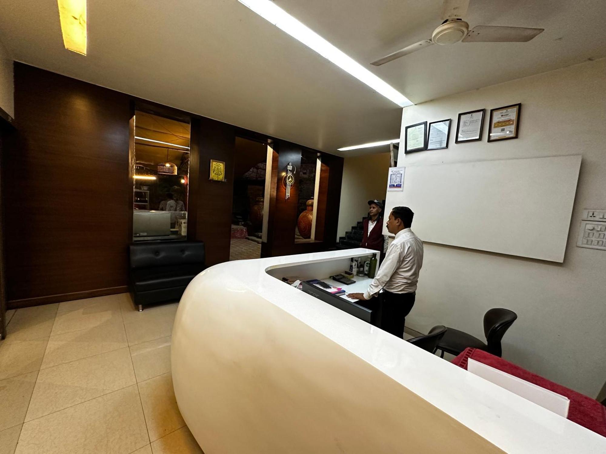 The Saffron Suites Sasupada Exterior photo